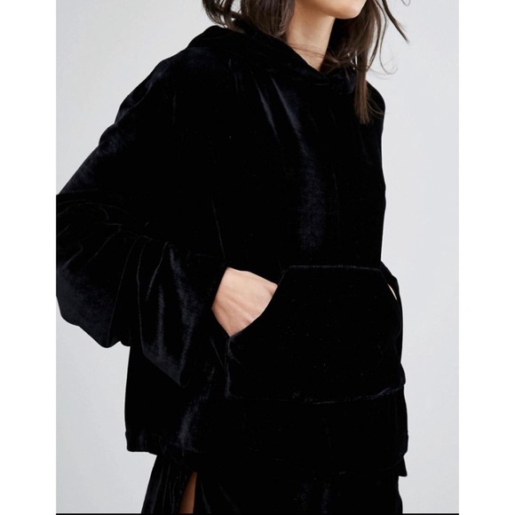 House of Sunny Velour Black Hoodie Kendall Jenner - Picture 6 of 10